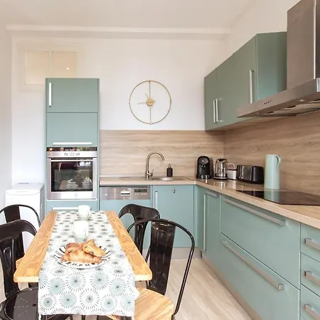Promenade Sea View 2 Bedrooms, Ac, Wifi * ニース